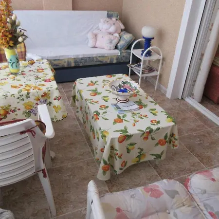 公寓 Typical Spanish With Balcony-veranda